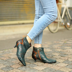 Socofy French Retro Metallic Dark Studded Studded Wrap Heel Design Slim Heel Women's Boots