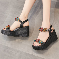 Socofy Retro Leather Flower Accent High Heel Peep Toe Platform Sandals