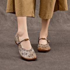 Socofy Handcrafted Leather Round Toe Vintage Low Heel Flats