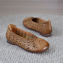 Socofy viconfy 2025 Summer non-slip hand-woven flat soft sole leather sandals