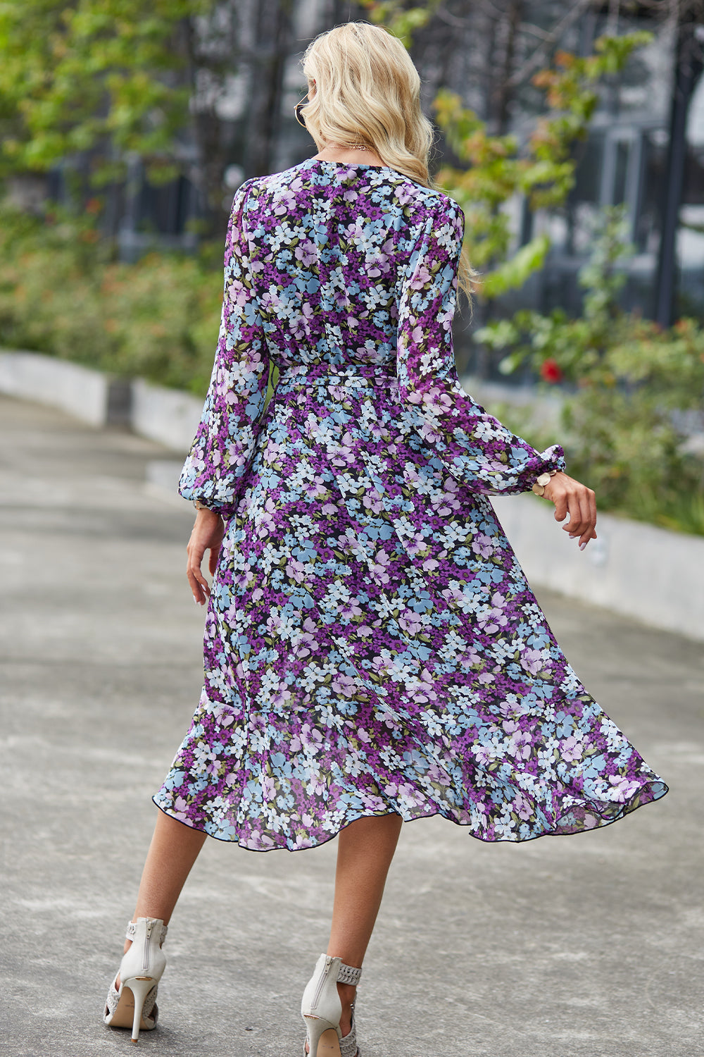 V Neck Ruffle Belted A-Line Flowy Dresses