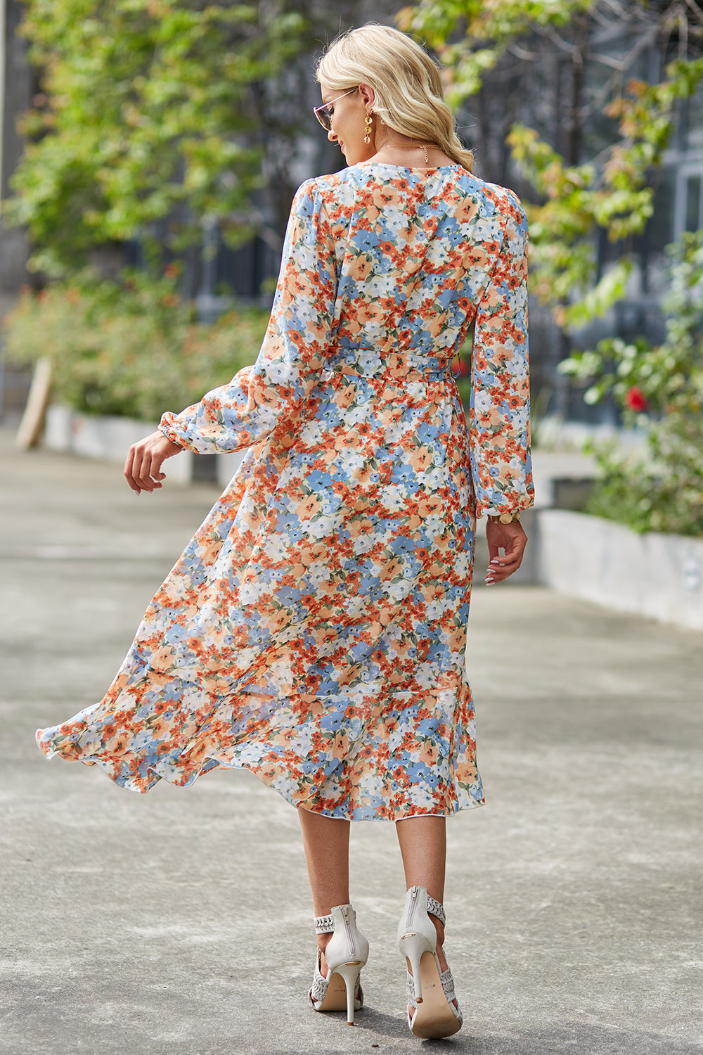V Neck Ruffle Belted A-Line Flowy Dresses
