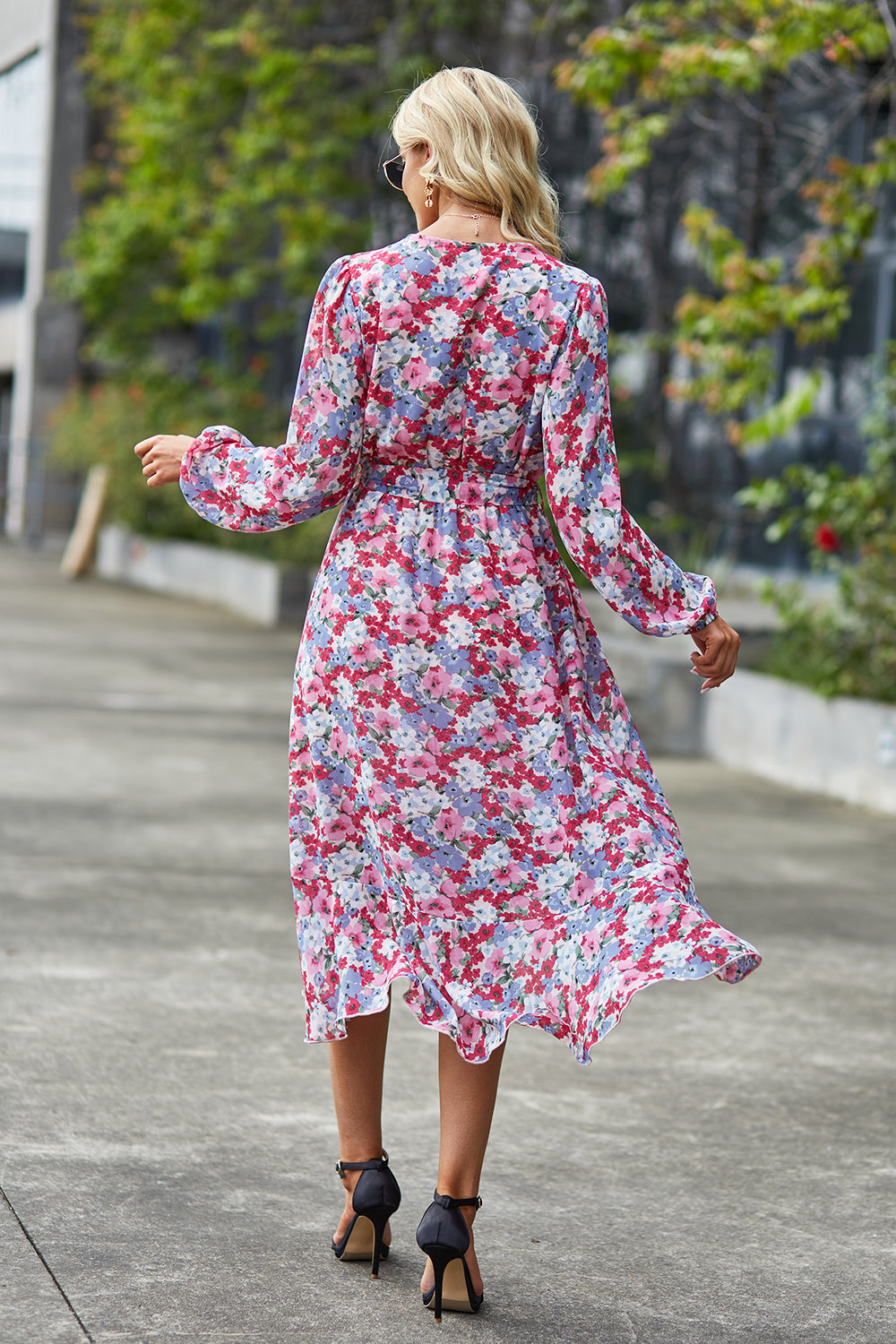 V Neck Ruffle Belted A-Line Flowy Dresses