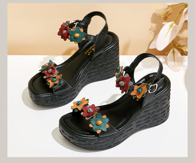Socofy Retro Leather Flower Accent High Heel Peep Toe Platform Sandals