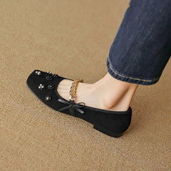 Socofy Chinese Style Square Toe Flower Metal Chain Low Heel Shoes