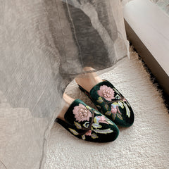 Socofy Spring Embroidered Closed Toe Flat Slippers
