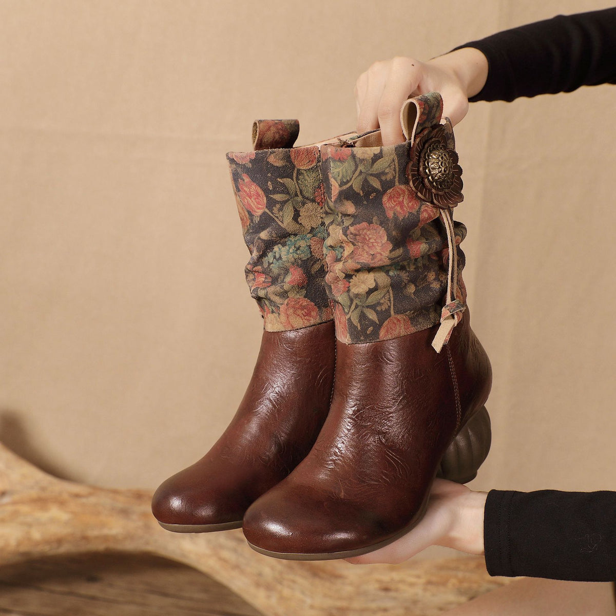 Socofy Handmade Ethnic Floral Boots